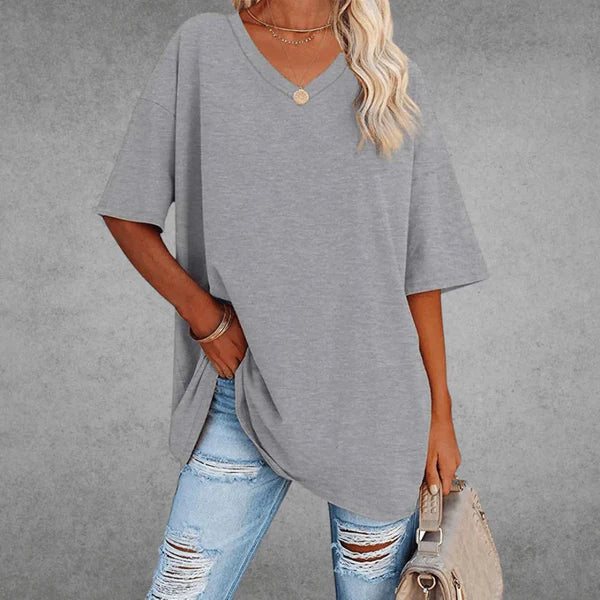 Loose-fitting V-neck T-shirt
