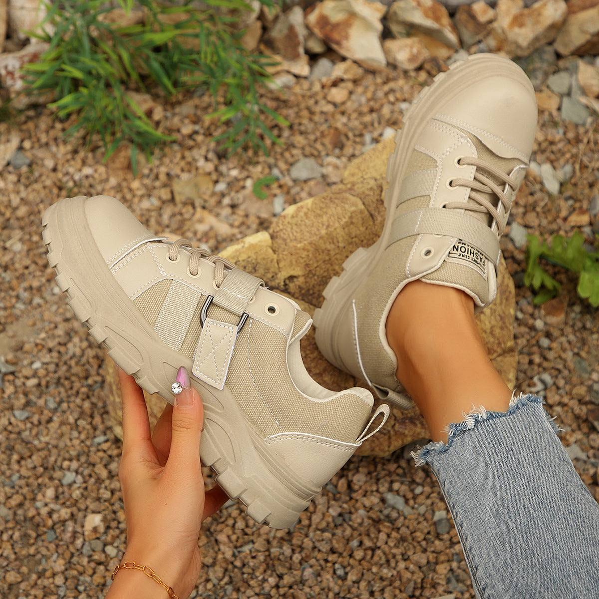 Lace-up Canvas Shoes with Hook Design and Thick Sole