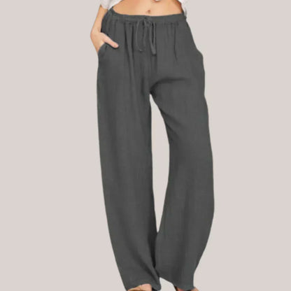 Loose-fitting trousers for women with an elastic waistband