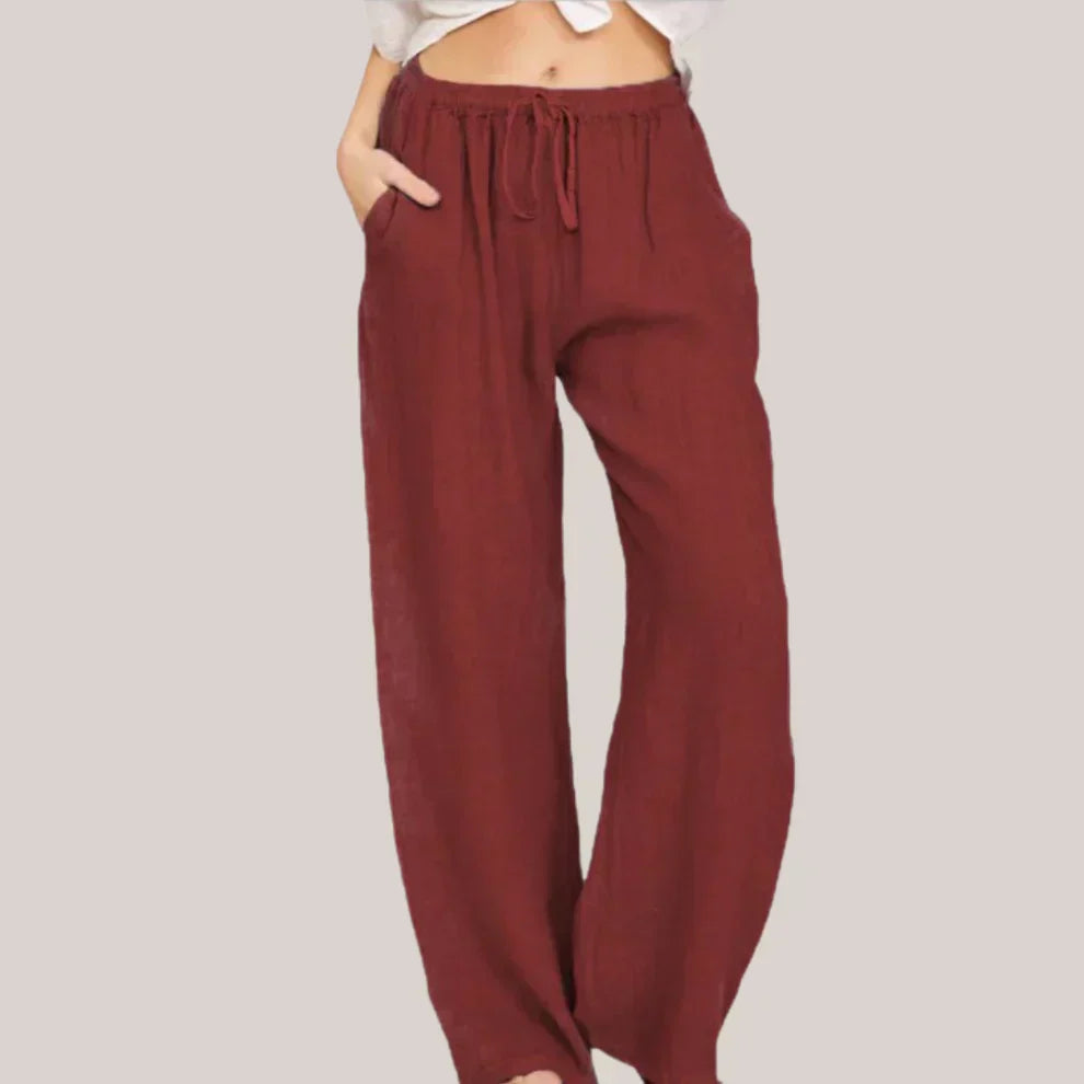 Loose-fitting trousers for women with an elastic waistband