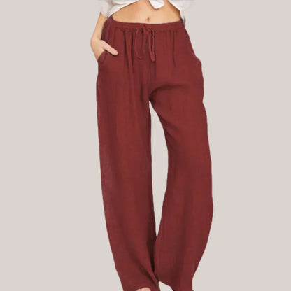 Loose-fitting trousers for women with an elastic waistband
