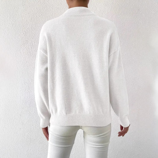 Women’s Knitted Pullover Sweater with Long Sleeves