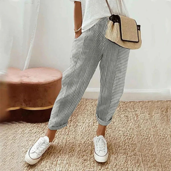 Patterned leisure trousers with elastic waistband and straight leg
